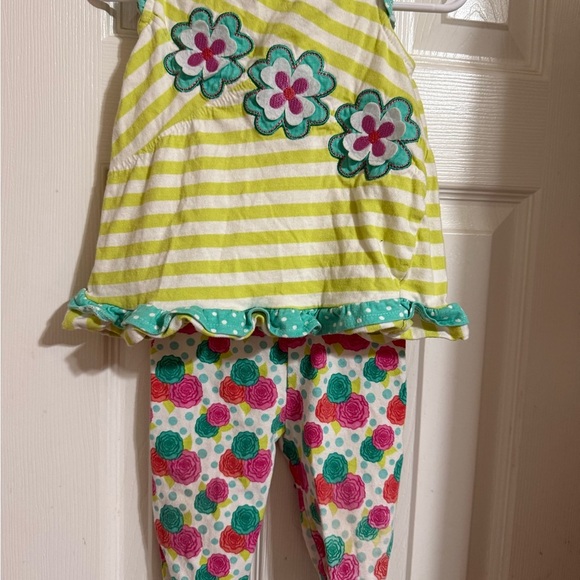 Jumping Fences Outfit - Picture 10 of 10